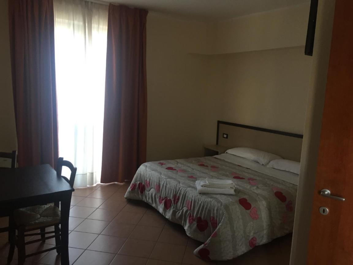 Via Sant'Elena 42 Apartman Catanzaro Kültér fotó